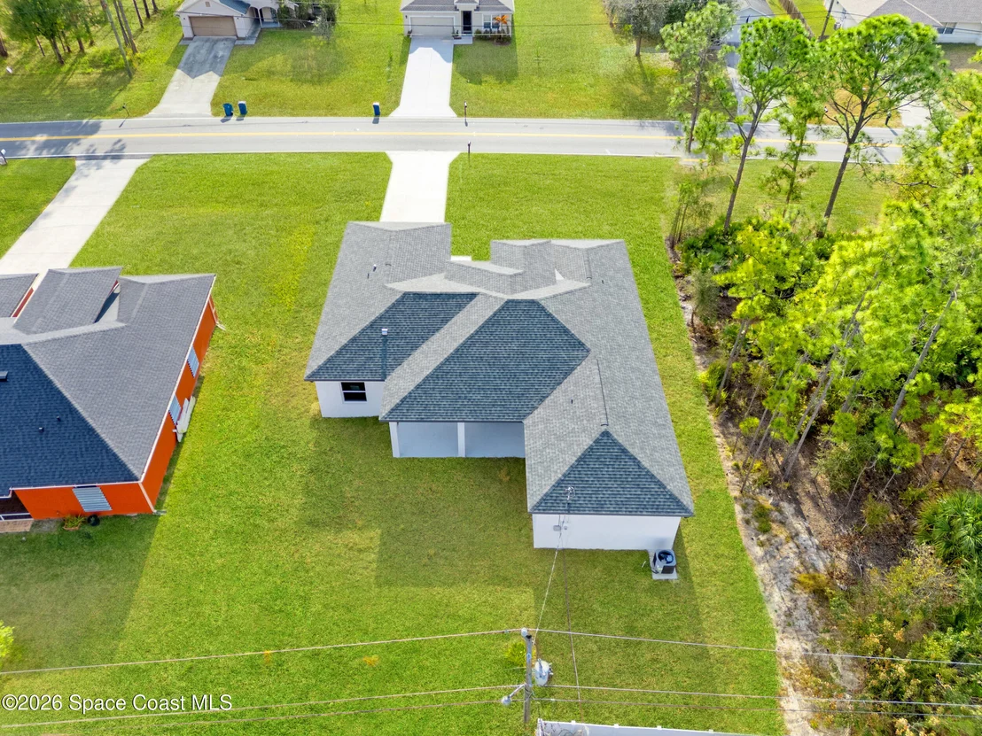 Photo of 3051 Eldron Boulevard SE