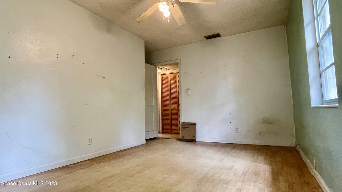 Photo of 327 Vesta Circle