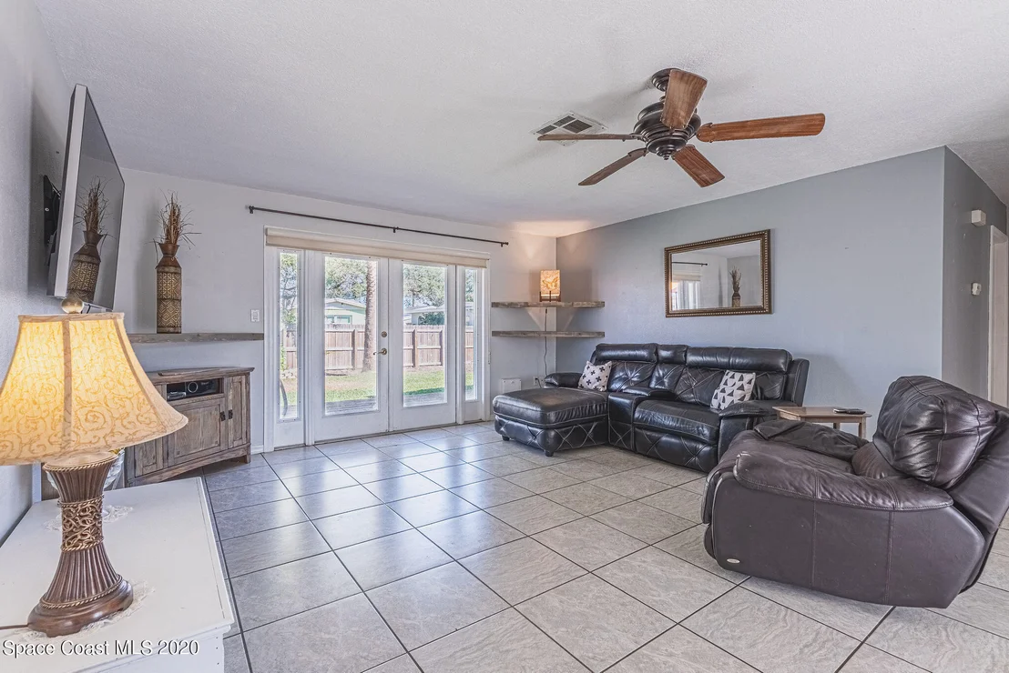 Photo of 337 Gemini Drive