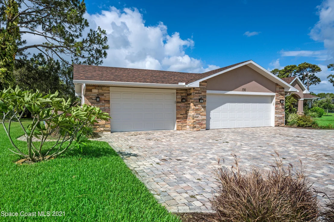 Photo of 530 Whispering Pines Circle