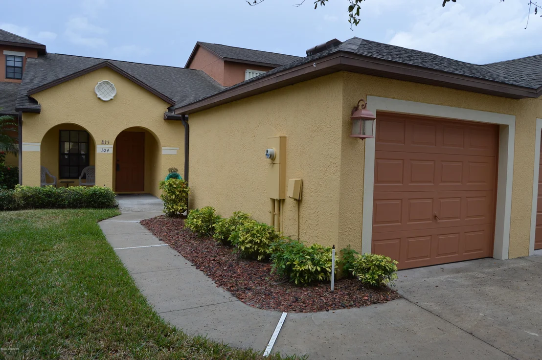Photo of Unit 104 at 835 Luminary Circle