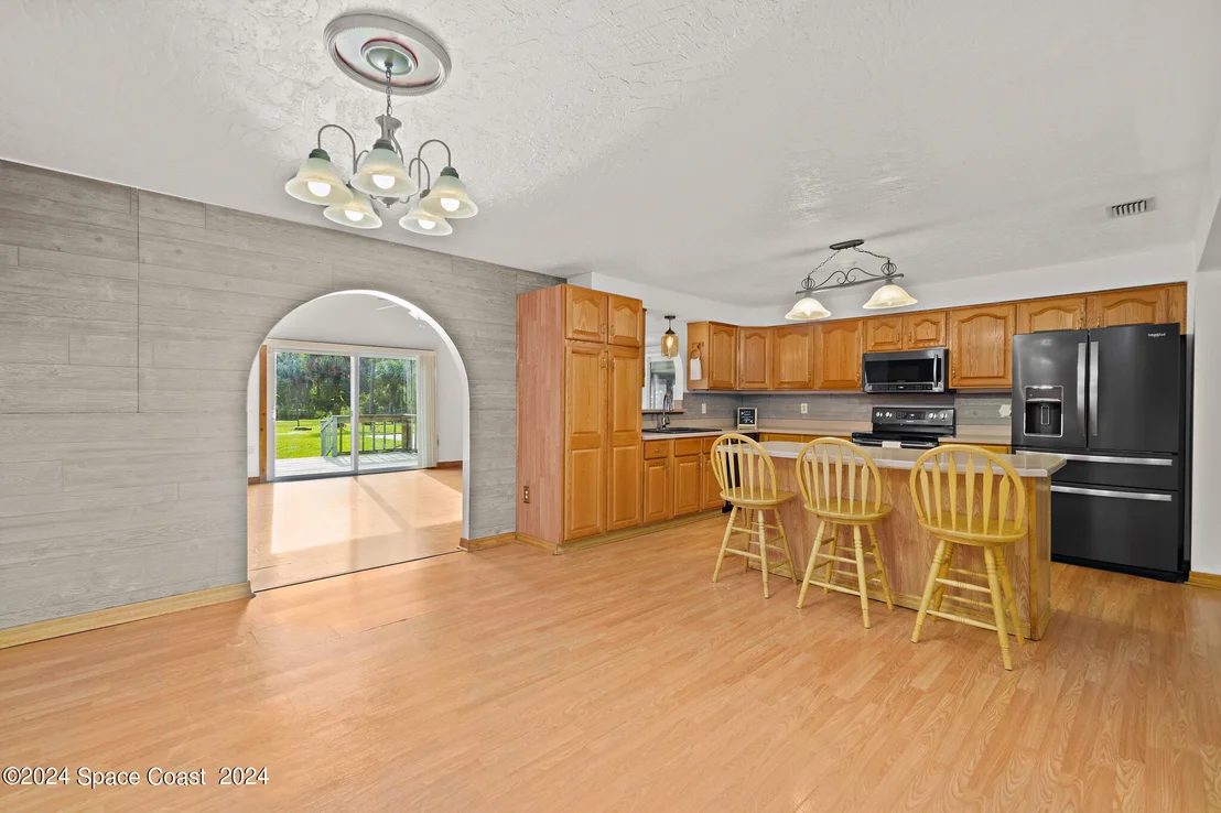 Photo of 3893 Burton Road