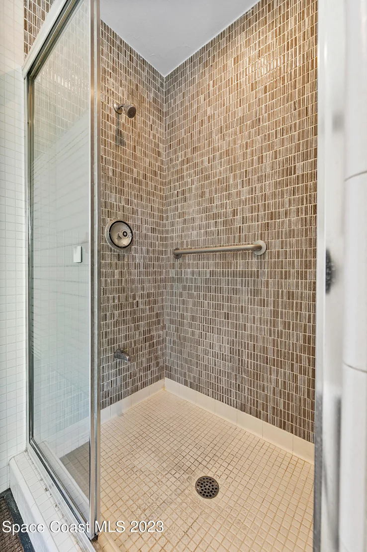 Photo of 598 Seabreeze Drive