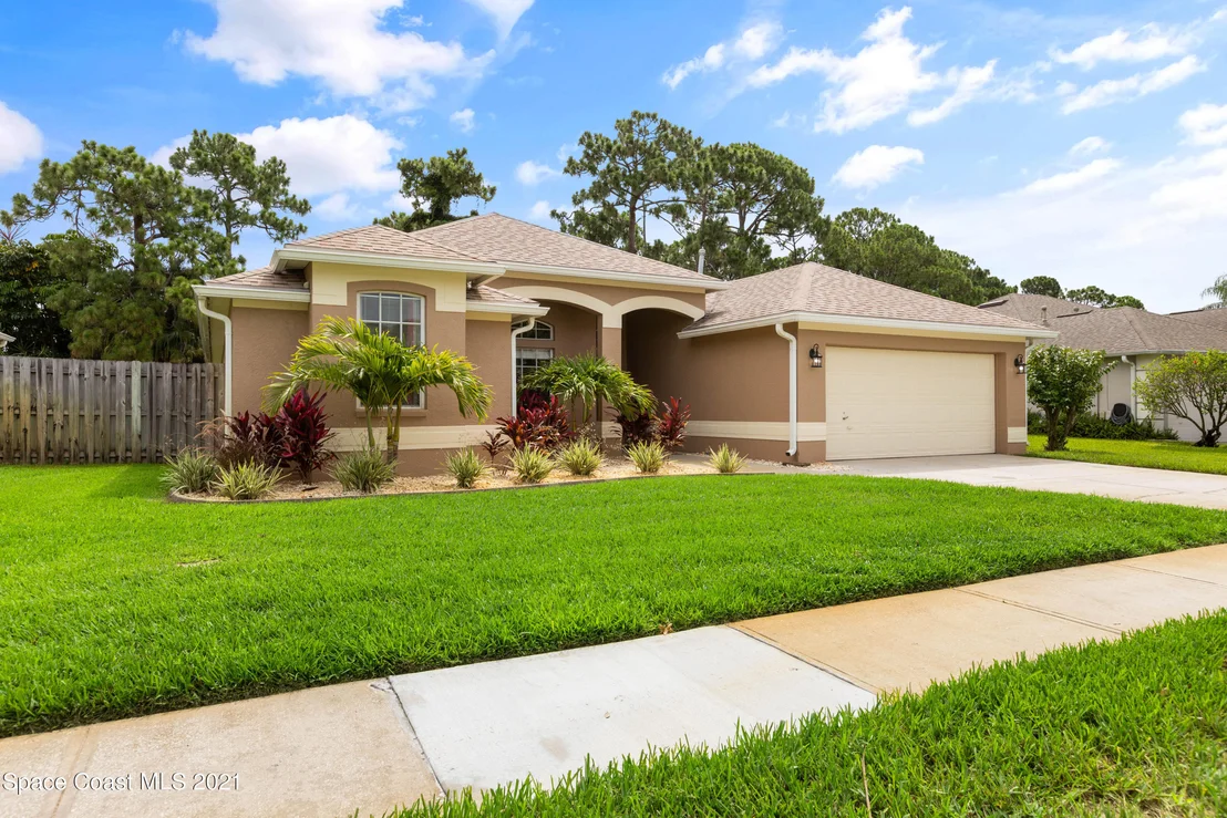 Photo of 4866 Verona Circle