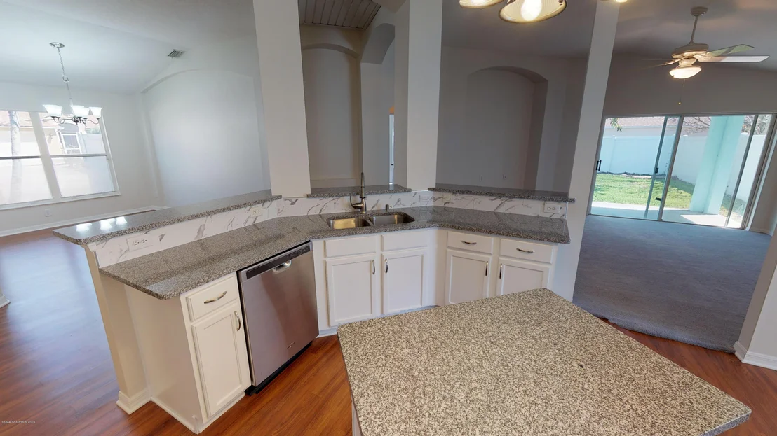 Photo of 891 Shaw Circle