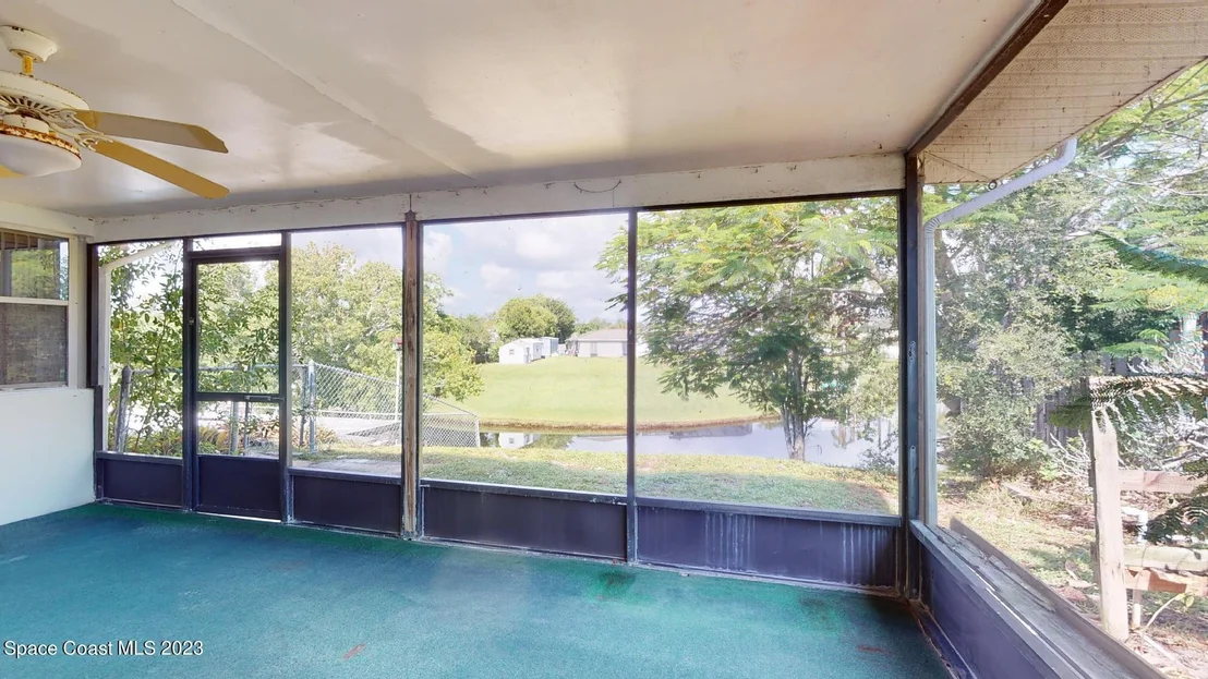 Photo of 813 Vance Circle NE