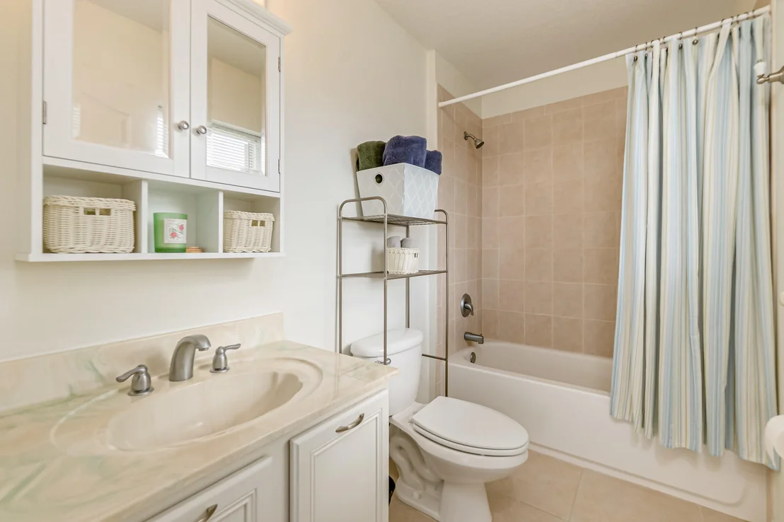Photo of 2124 Windbrook Drive SE