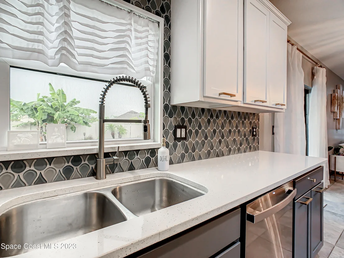 Photo of 690 Fiddleleaf Circle
