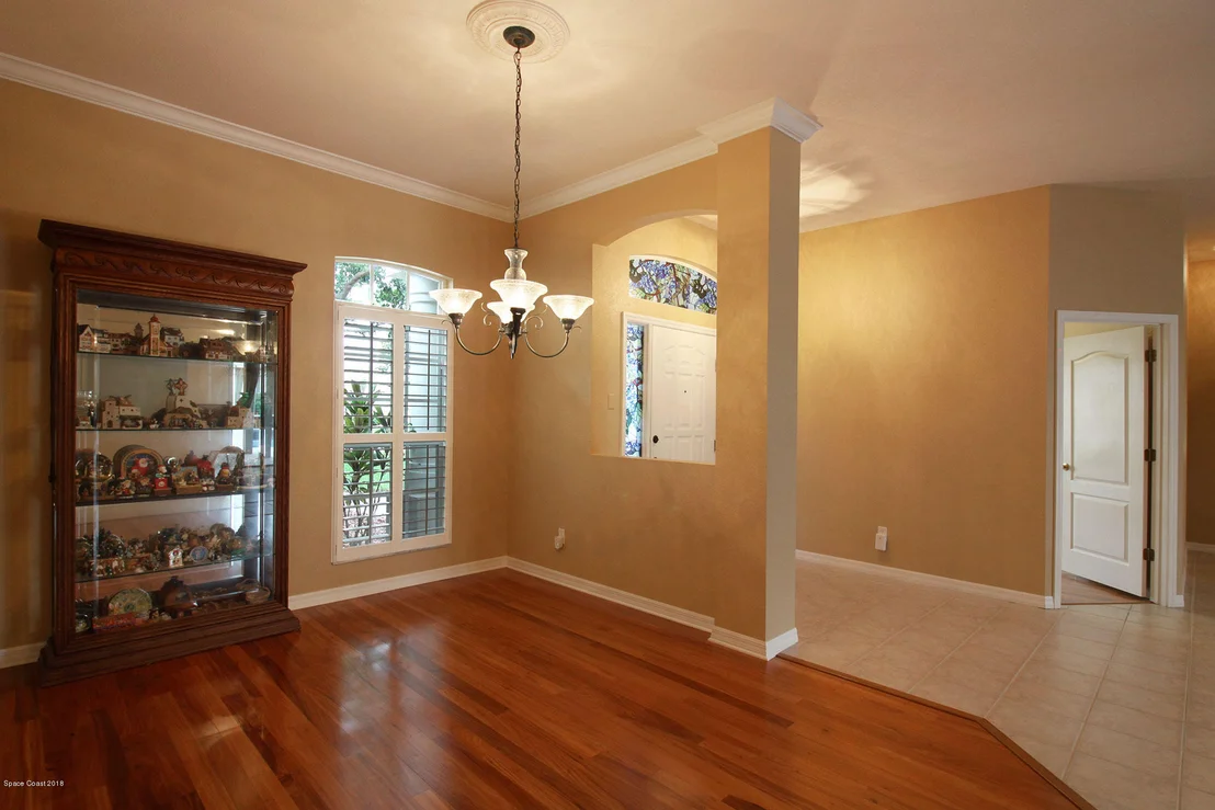 Photo of 5675 Sheffield Place
