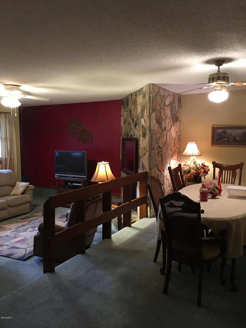 Photo of 1074 Citrus Avenue NE