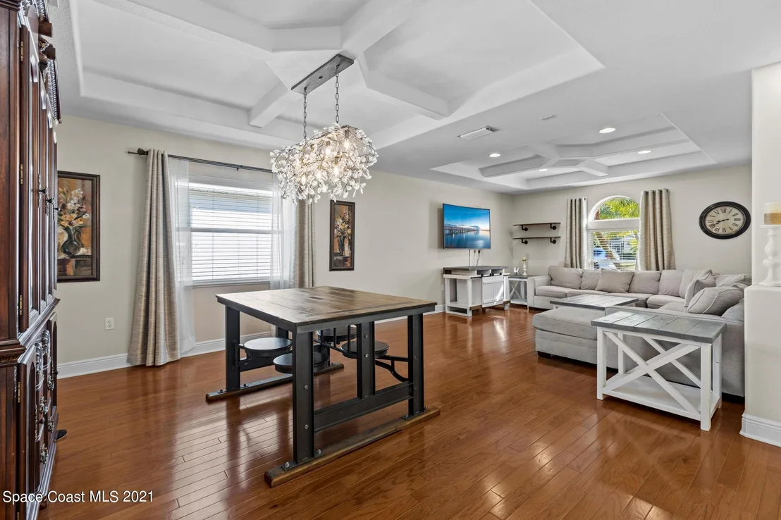 Photo of 2047 Auburn Lakes Drive