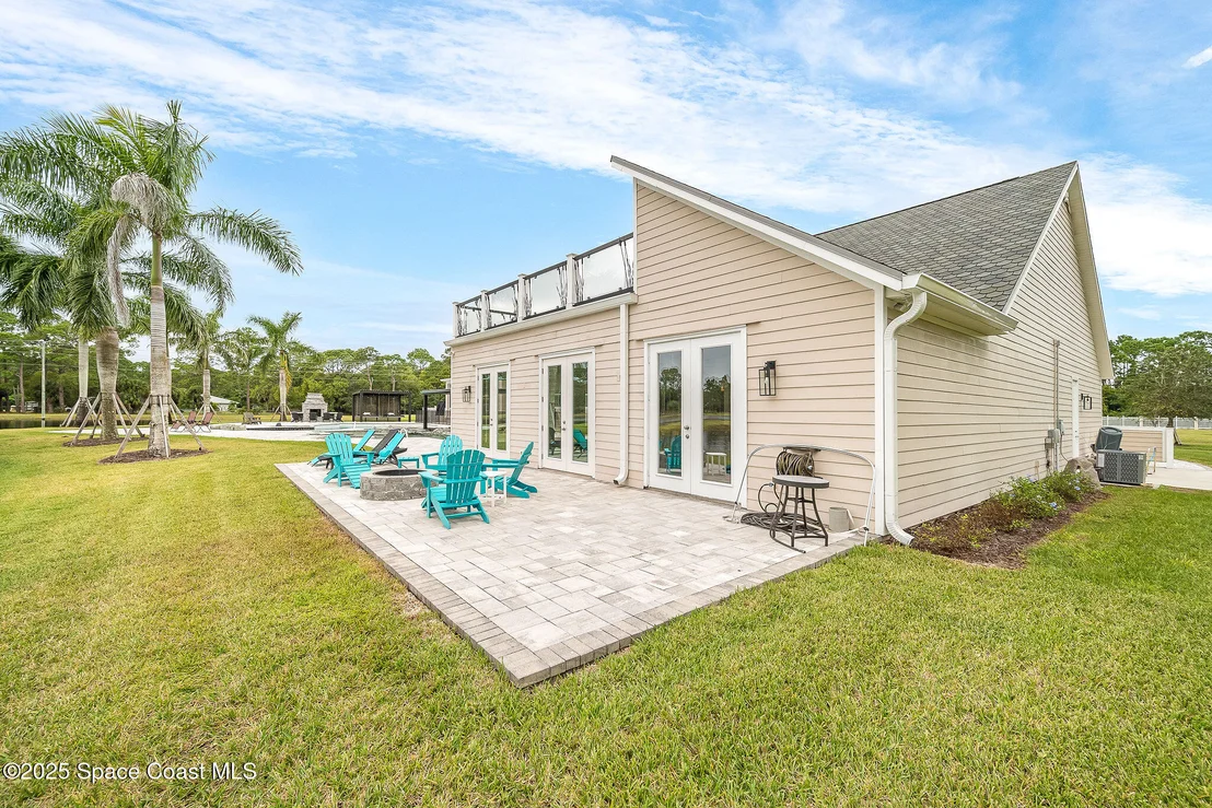 Photo of 4236 Hield Road NW
