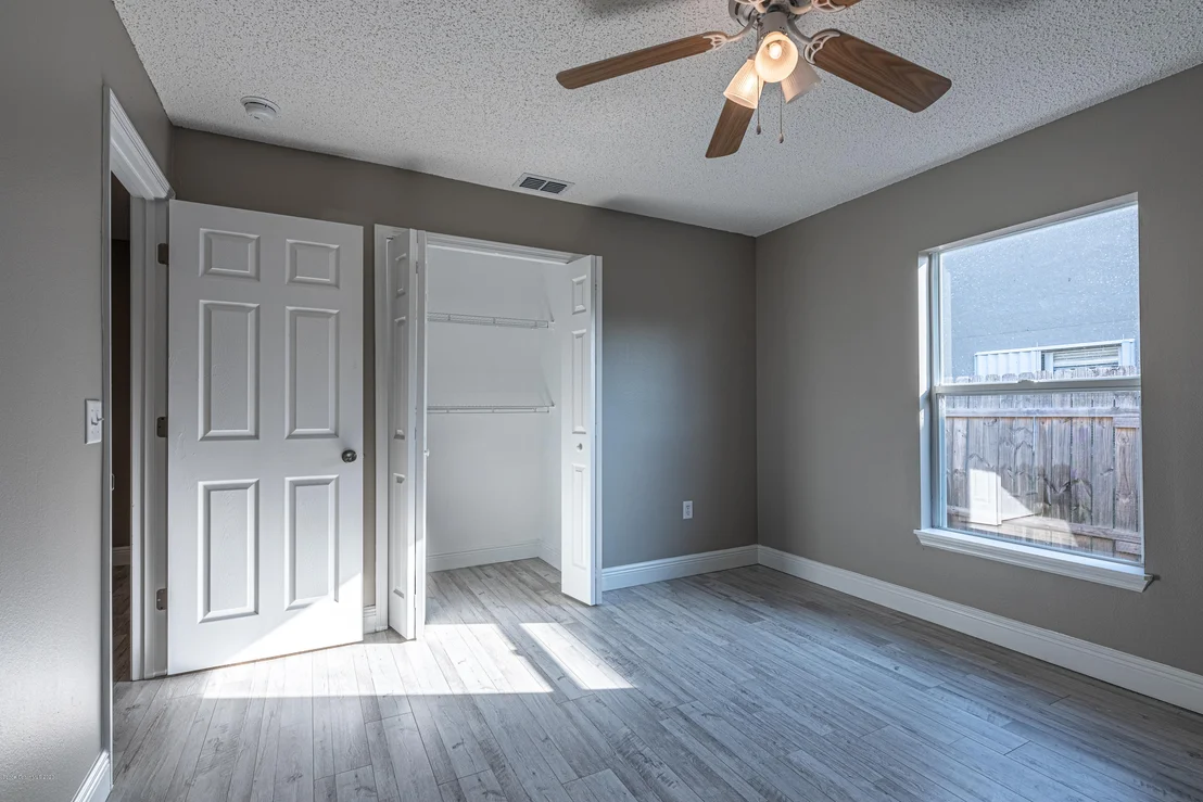 Photo of 6107 Corning Road