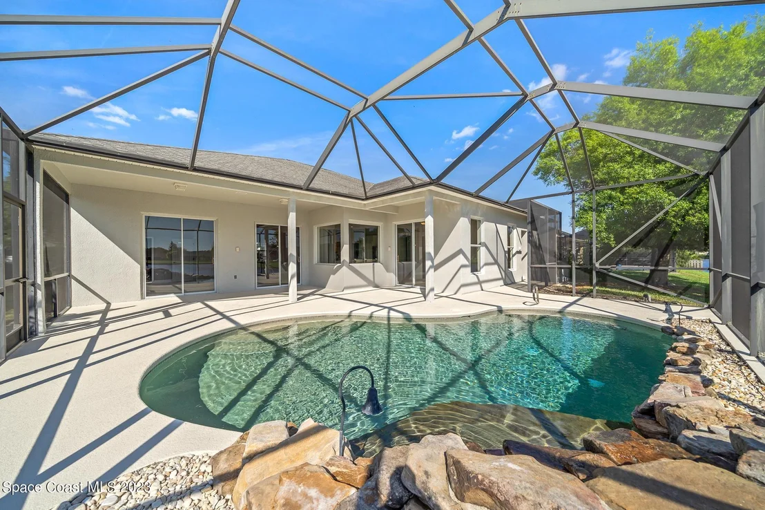 Photo of 2152 Woodfield Circle