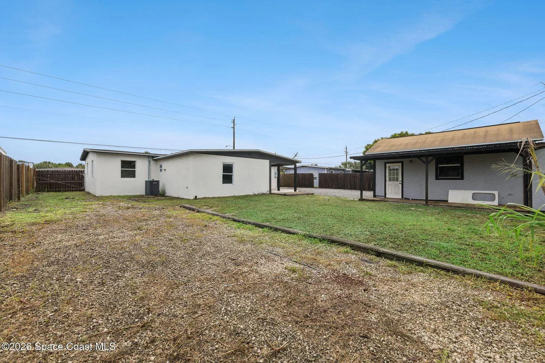 Photo of 1061 Bianca Drive NE