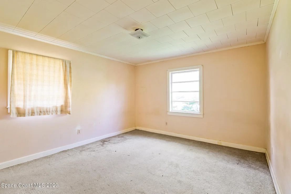 Photo of 423 Audubon Drive