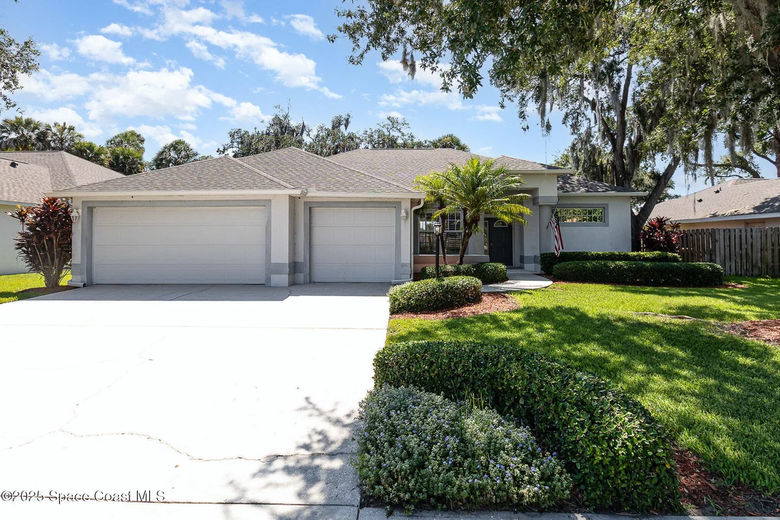Photo of 2343 Woodfield Circle