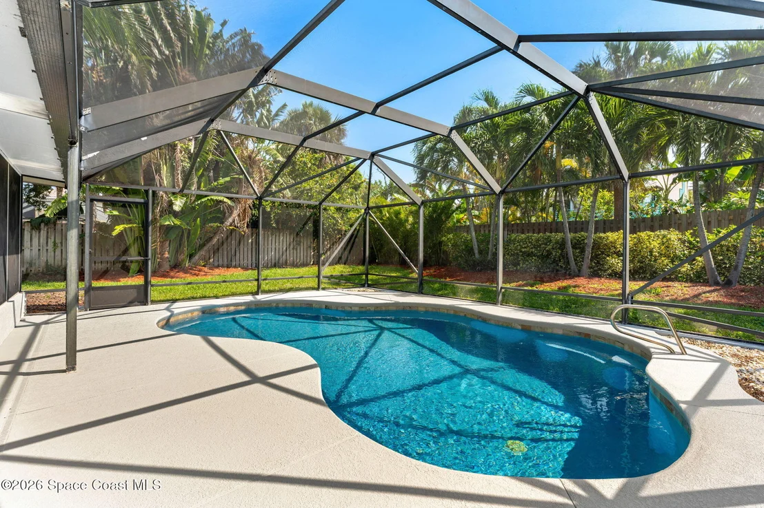 Photo of 6765 Angeles Road