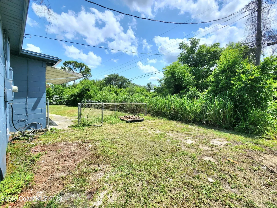 Photo of 1740 Golfview Drive