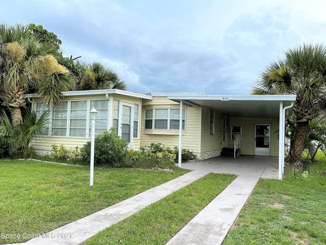 Photo of 915 Pecan Circle