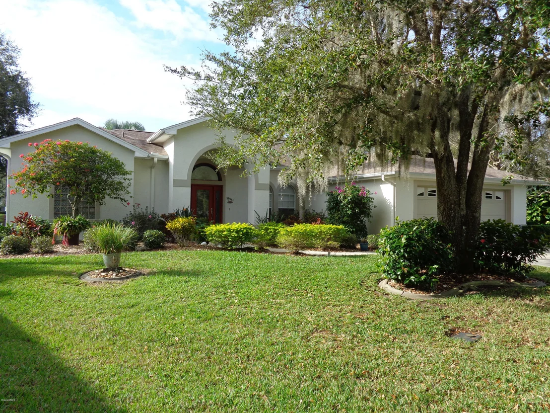Photo of 892 Shoshone Lane