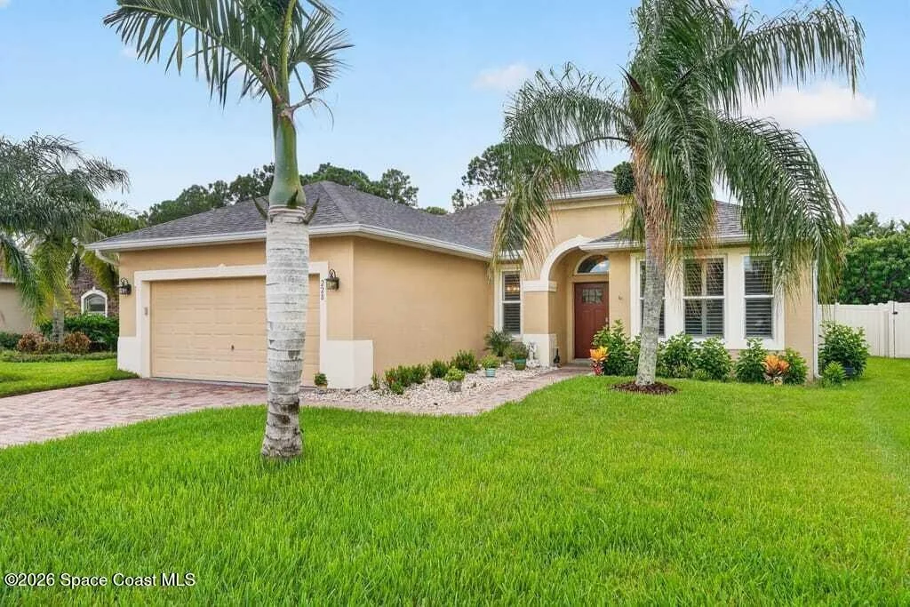 Photo of 228 Abernathy Circle SE