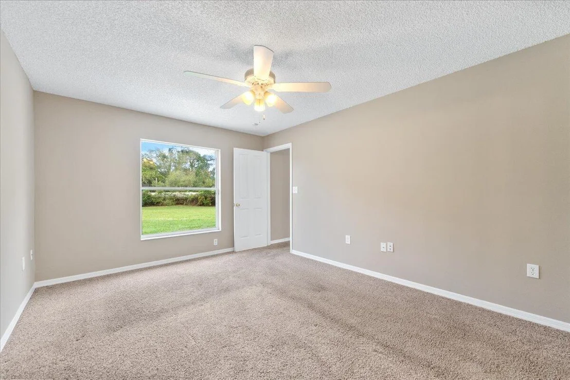 Photo of 280 Clearbrook NE
