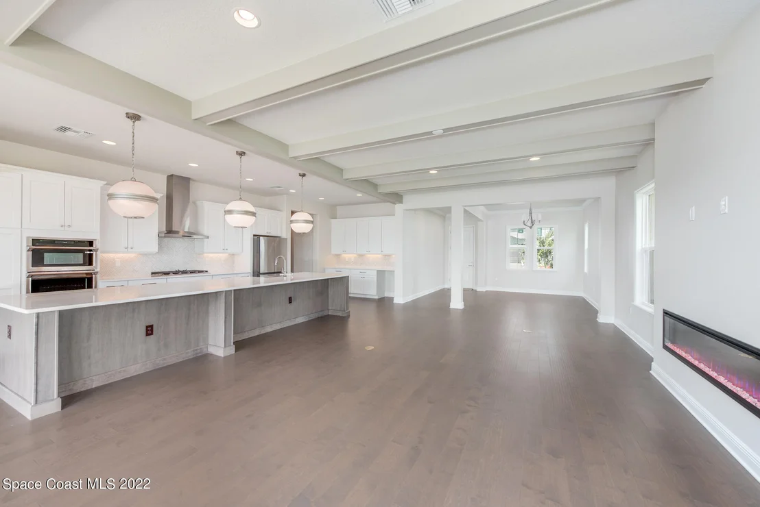 Photo of 8235 Lyside Drive