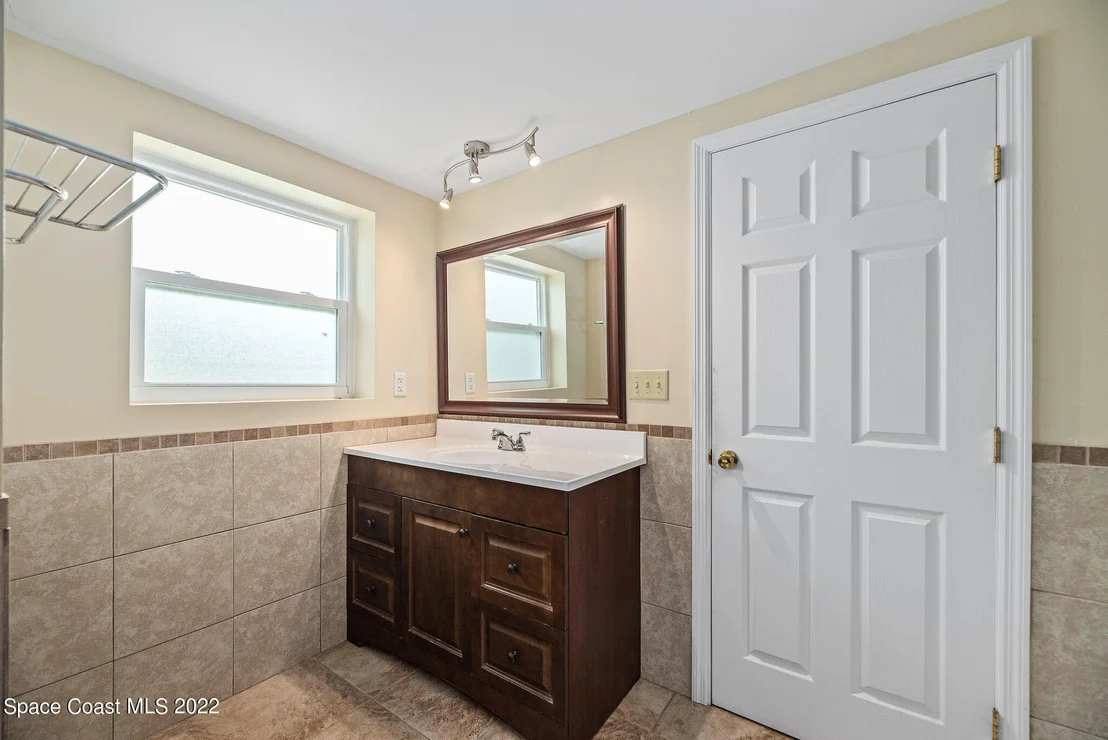 Photo of 32 Knollwood Drive