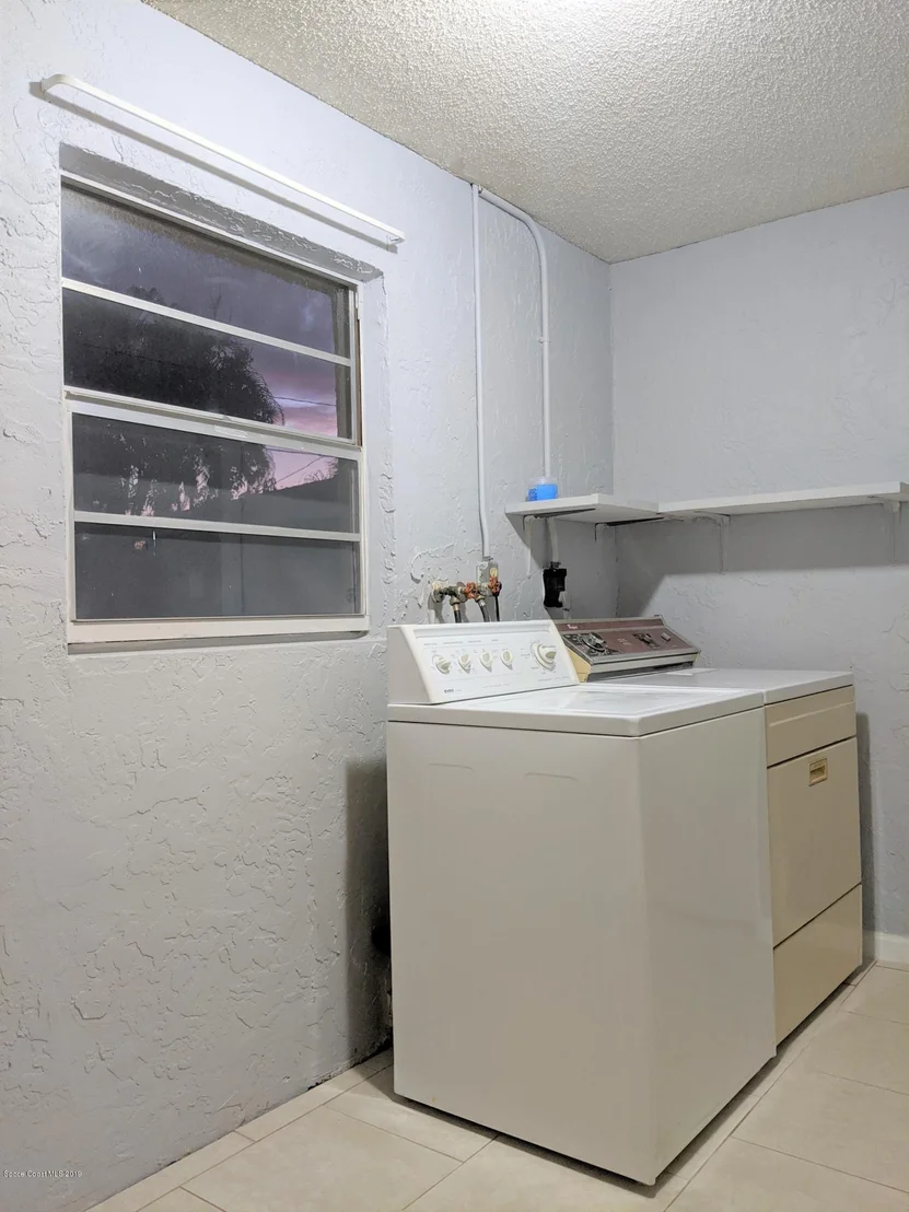 Photo of 409 Count Street