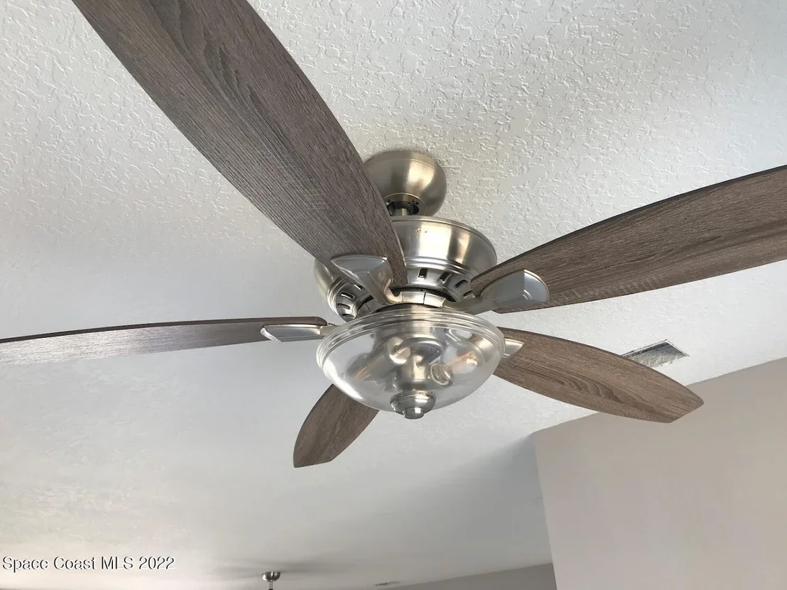 Photo of 1886 Ixora Drive W