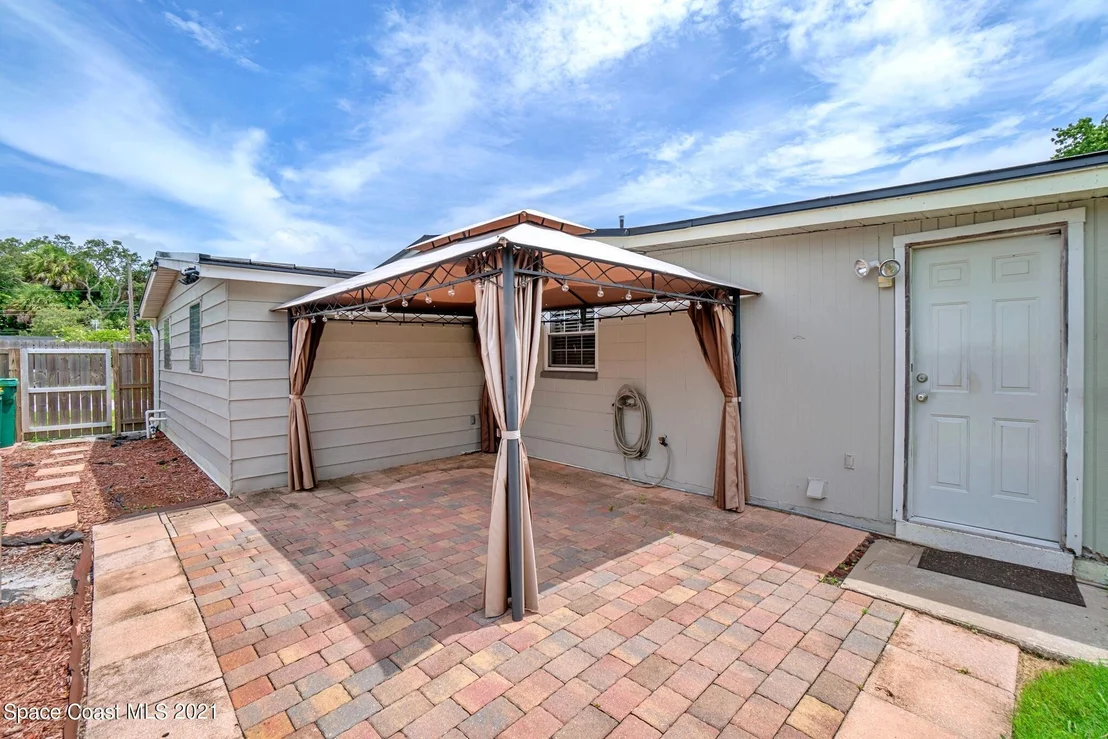 Photo of 2643 Lorna Drive