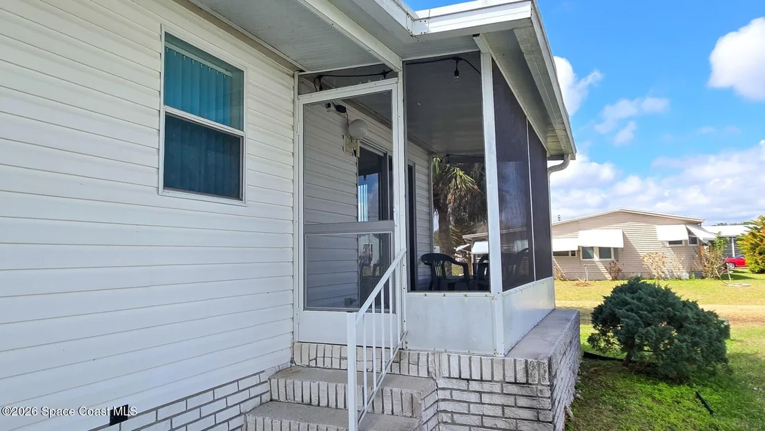 Photo of 306 Buttonwood Court