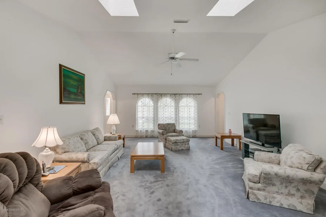 Photo of 2035 Grant Road