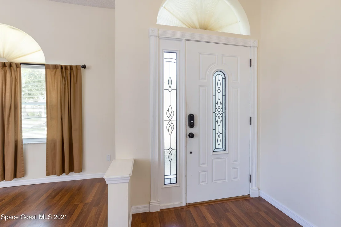 Photo of 8060 Bracken Lane