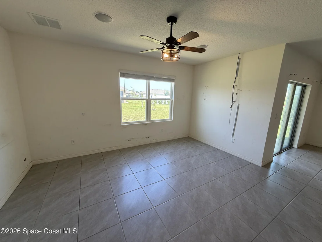 Photo of 1345 Valley View Avenue