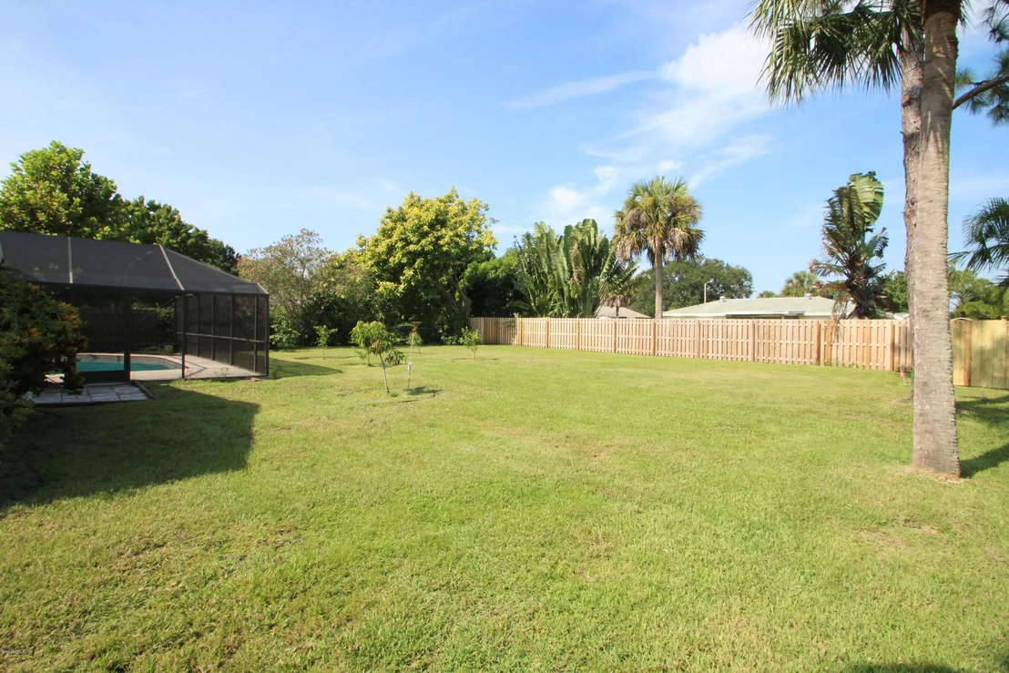 Photo of 2700 FOREST Drive