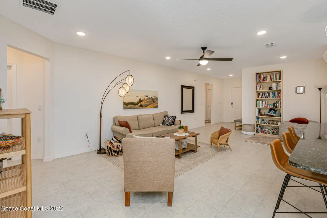 Photo of 953 Edensor Lane