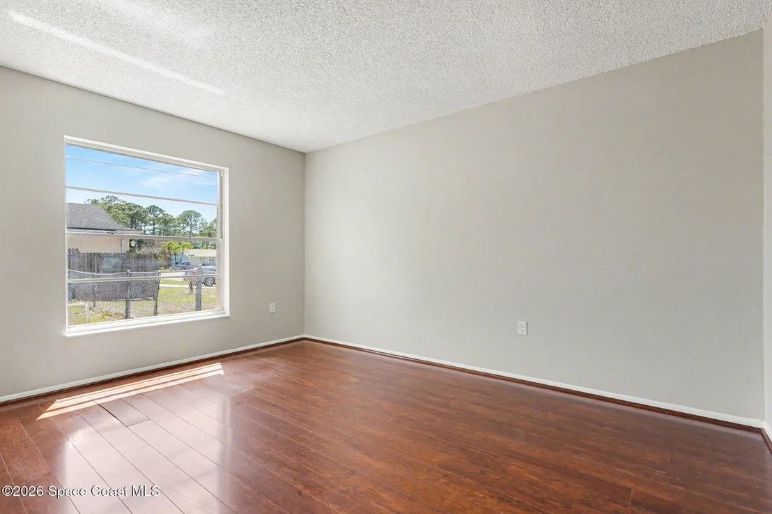 Photo of 2920 Jupiter Boulevard SE