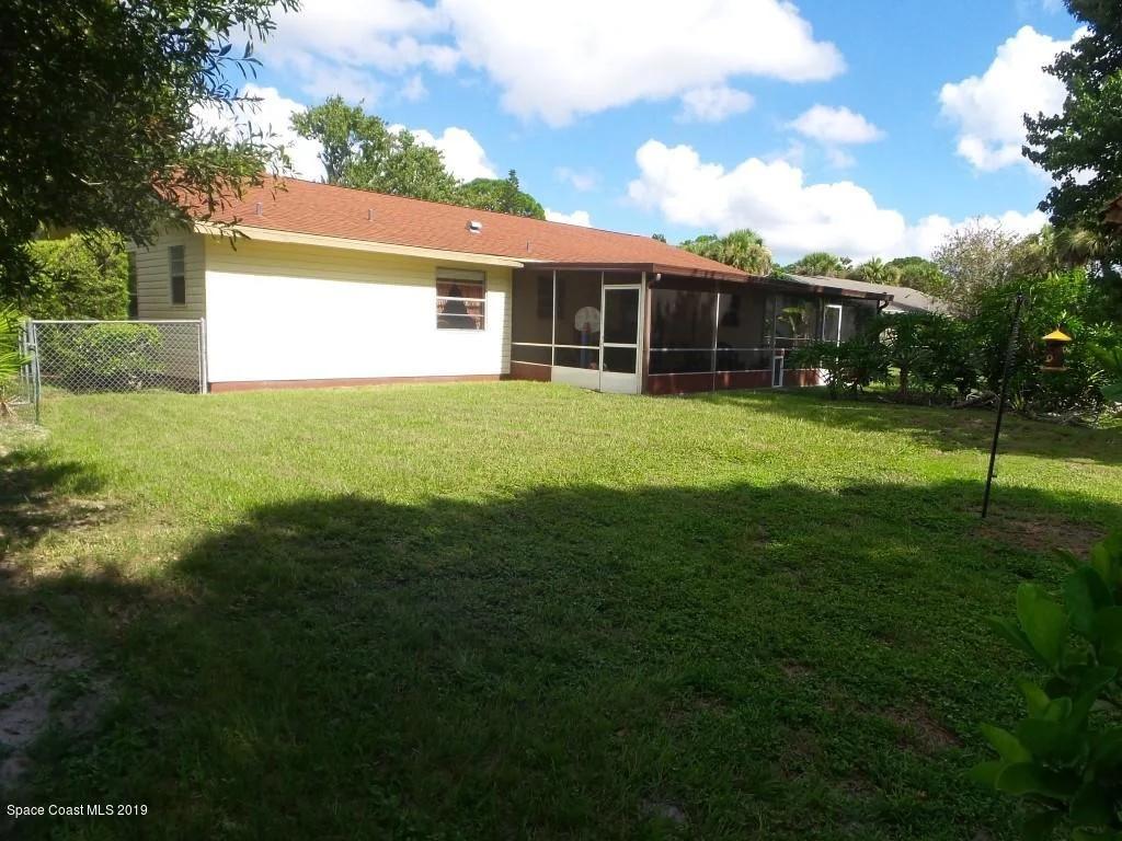 Photo of 612 Dundee Circle