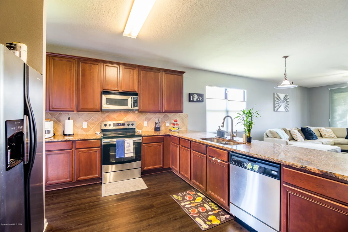Photo of 1103 Bolle Circle