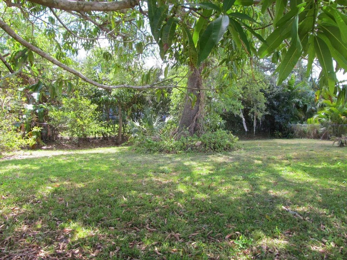Photo of 1500 Van Eck Road NE
