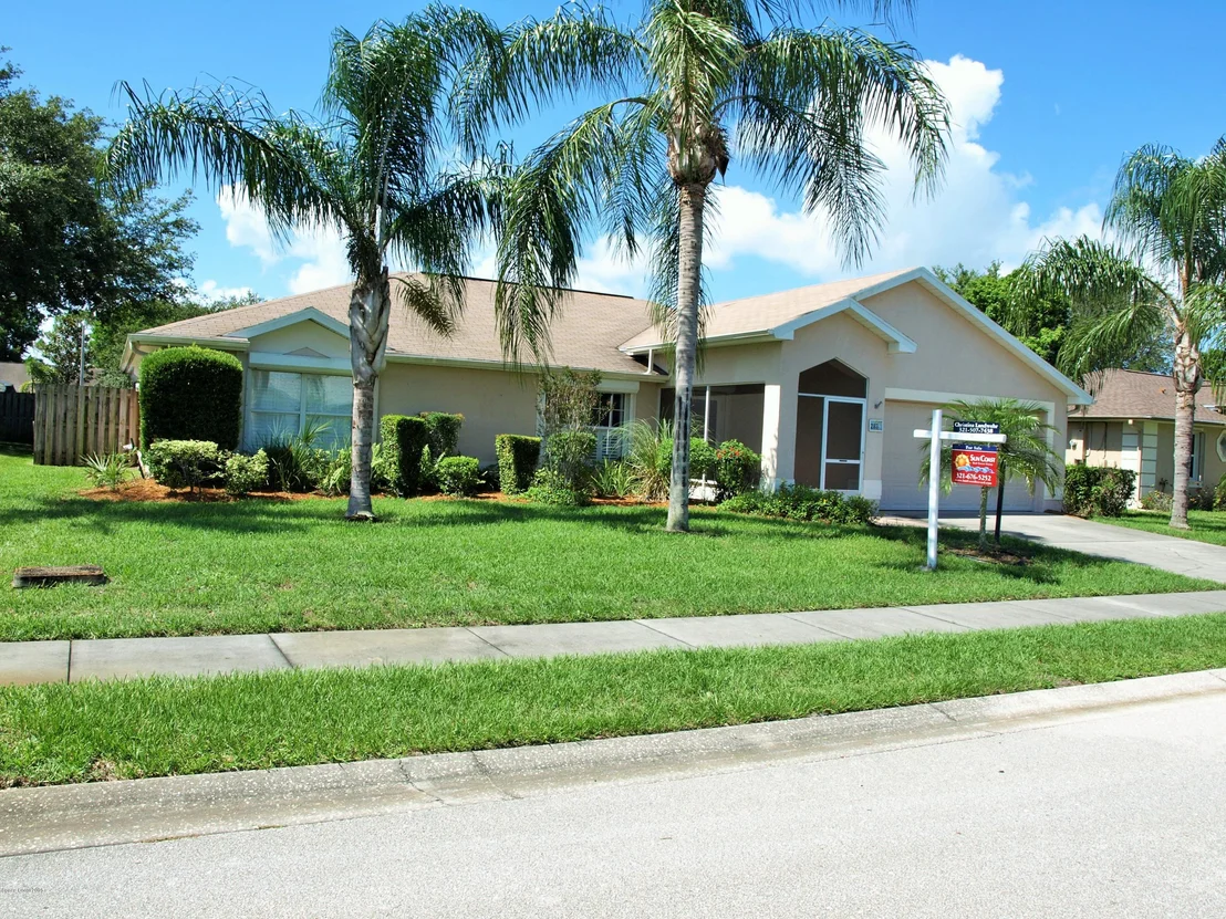 Photo of 283 Twin Lakes Road