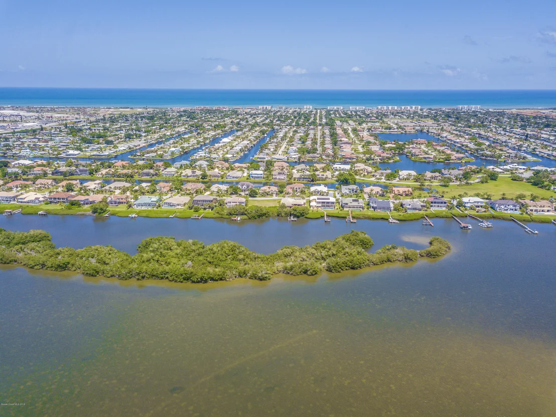 Photo of 388 Lanternback Island Drive