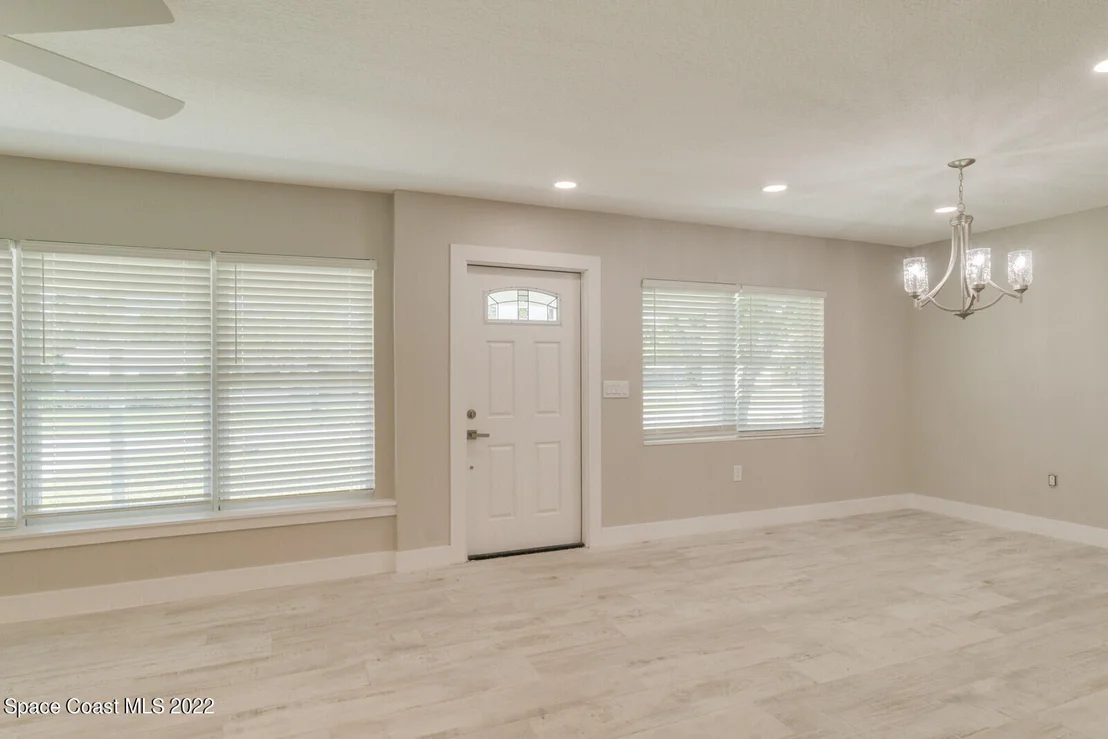 Photo of 2125 Palm Avenue