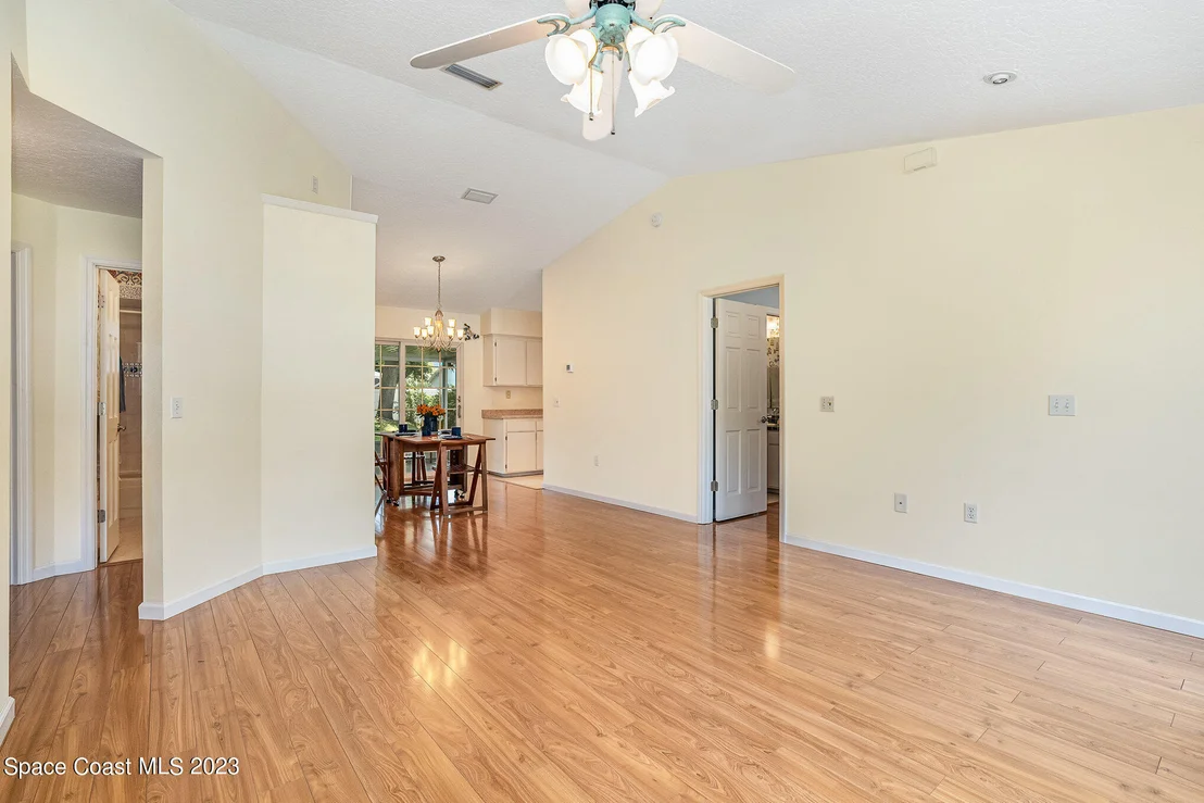 Photo of 6625 Arequipa Road