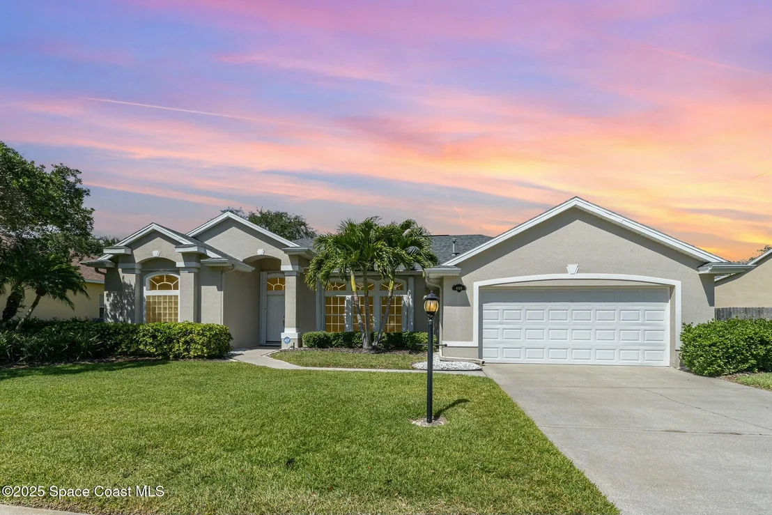 Photo of 6024 Newbury Circle