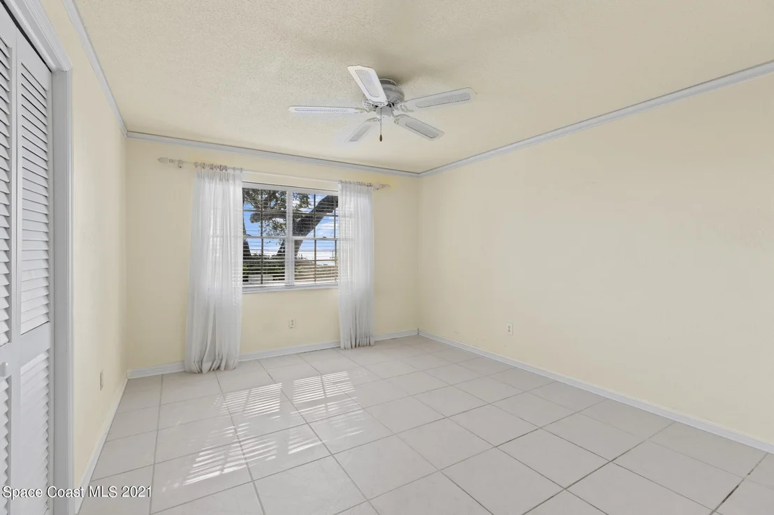 Photo of 110 Oakledge Drive