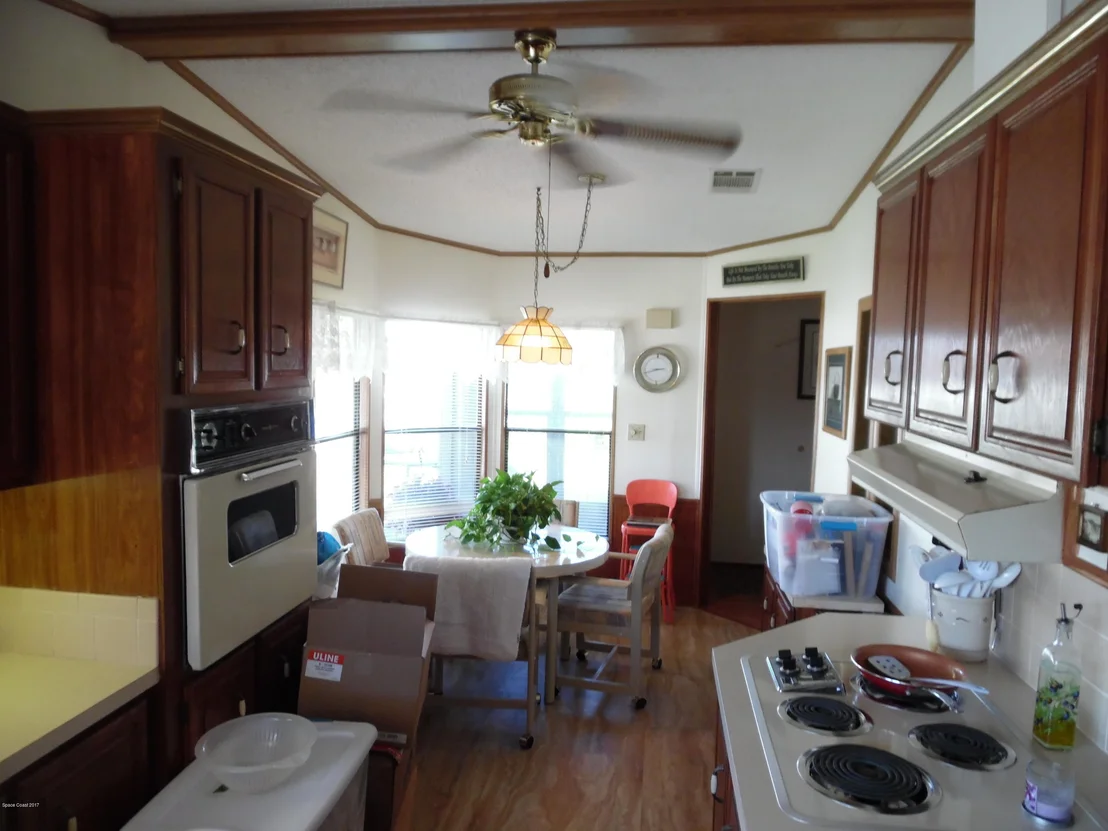 Photo of 5635 Algonquin Place