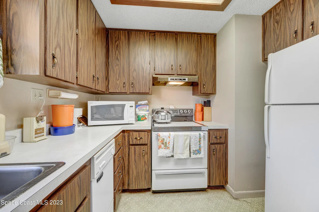 Photo of 2150 Lake Drive